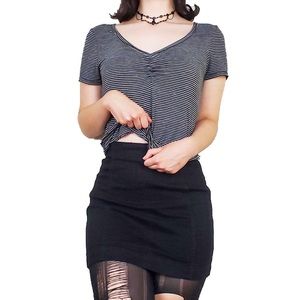Striped Short Sleeve Black And White Tee Top XS ☠️